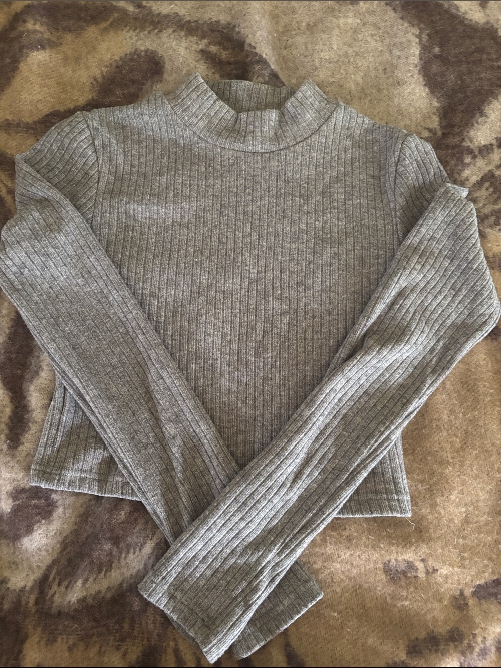 OGL Ribbed Mock Neck Long Sleeve Top - Light Gray